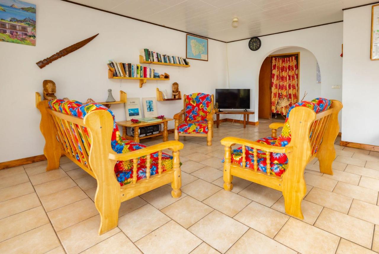 Pension Mave Mai Nuku Hiva Exterior foto